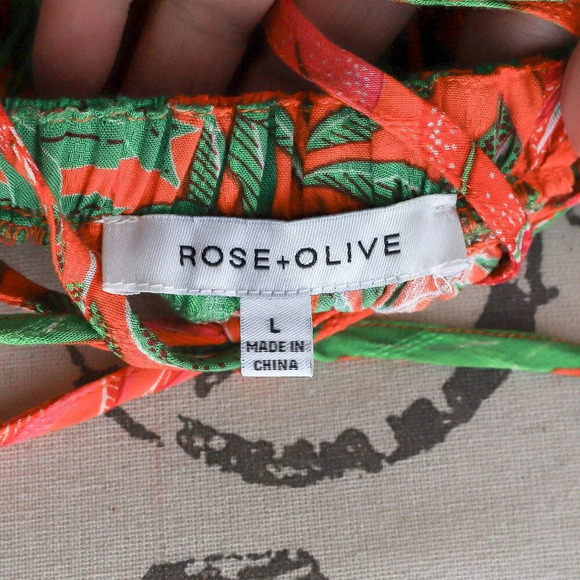 Rose & Olive Size L Hawaiian Floral ruffle tiered crop shirt/blouse - Picture 9 of 11